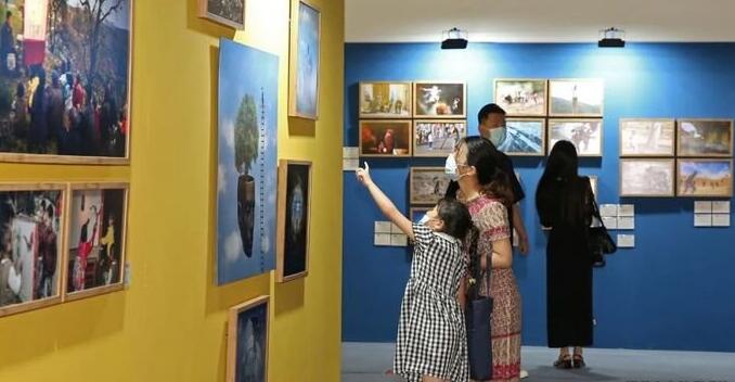 摄影展